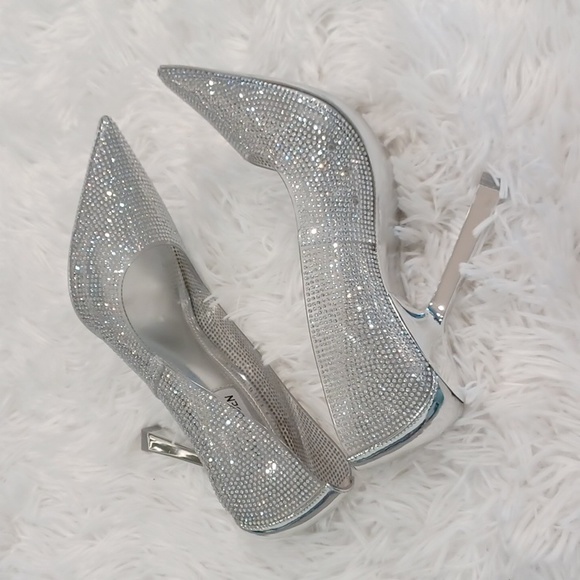 Steve Madden Martina-R Rhinestone Embellished Stiletto Pumps Silver SZ 7 NEW - Picture 11 of 16